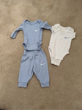 Nike Baby Blue and White 3-Piece Matching Set